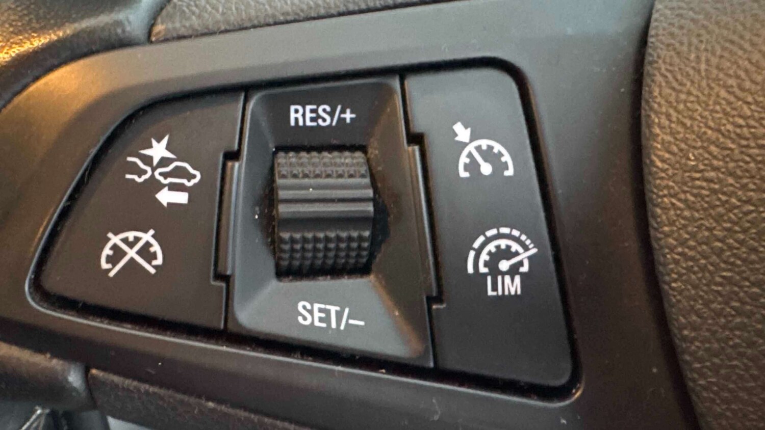 Used Vauxhall Astra 2018 for sale - 78052162: Photo 13