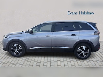 Used Peugeot 5008 2023 for sale - 79251230: Photo