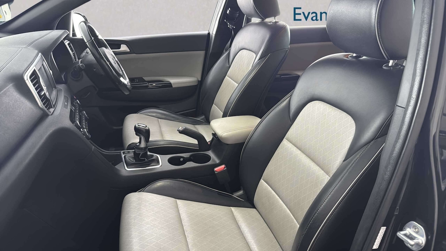 Used Kia Sportage 2018 for sale - 78118982: Photo 5