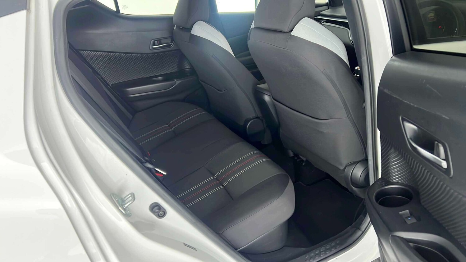 Used Toyota C-HR 2023 for sale - 77856701: Photo 19