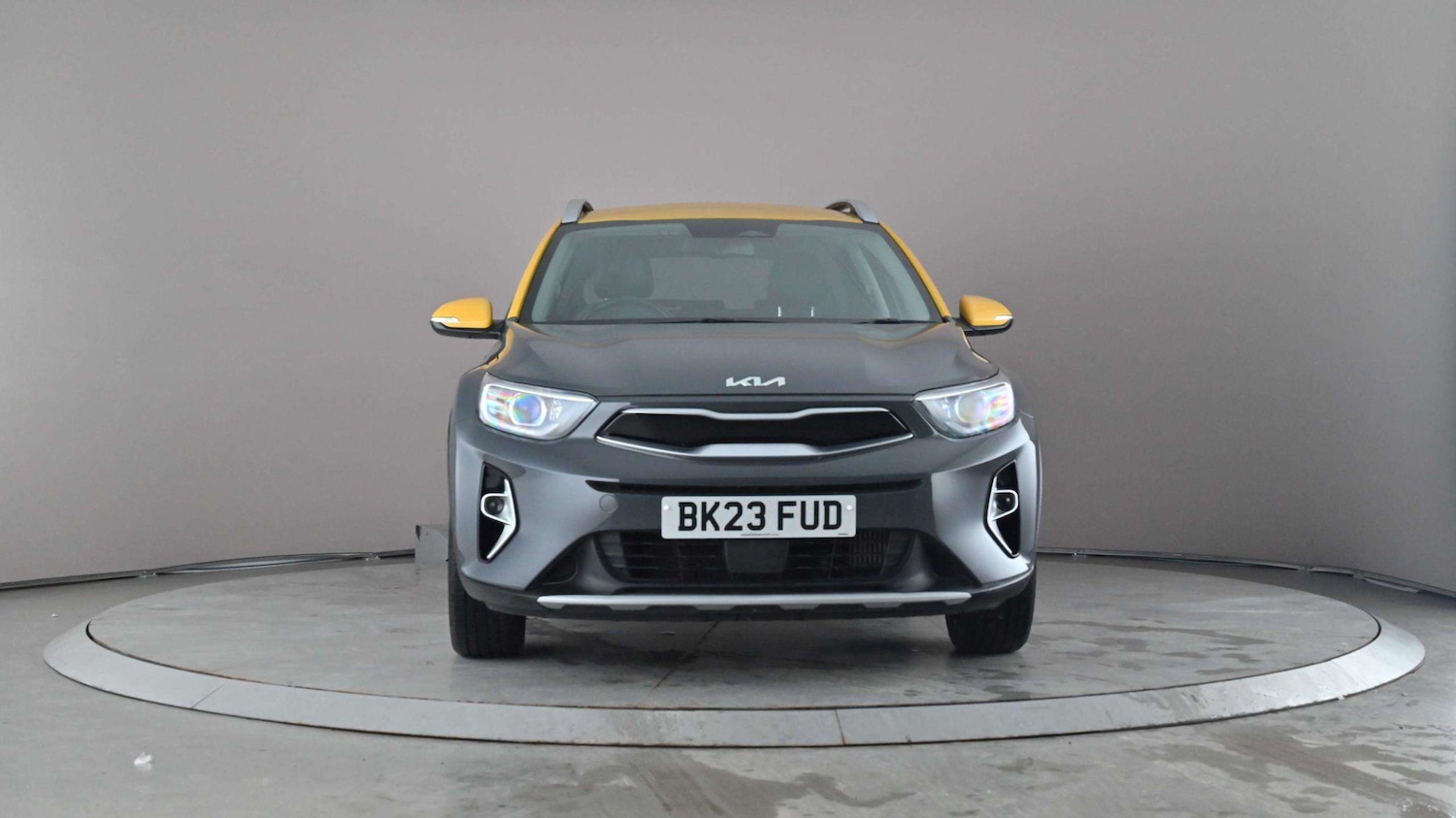 Used Kia Stonic for sale - 77859213: Photo 2