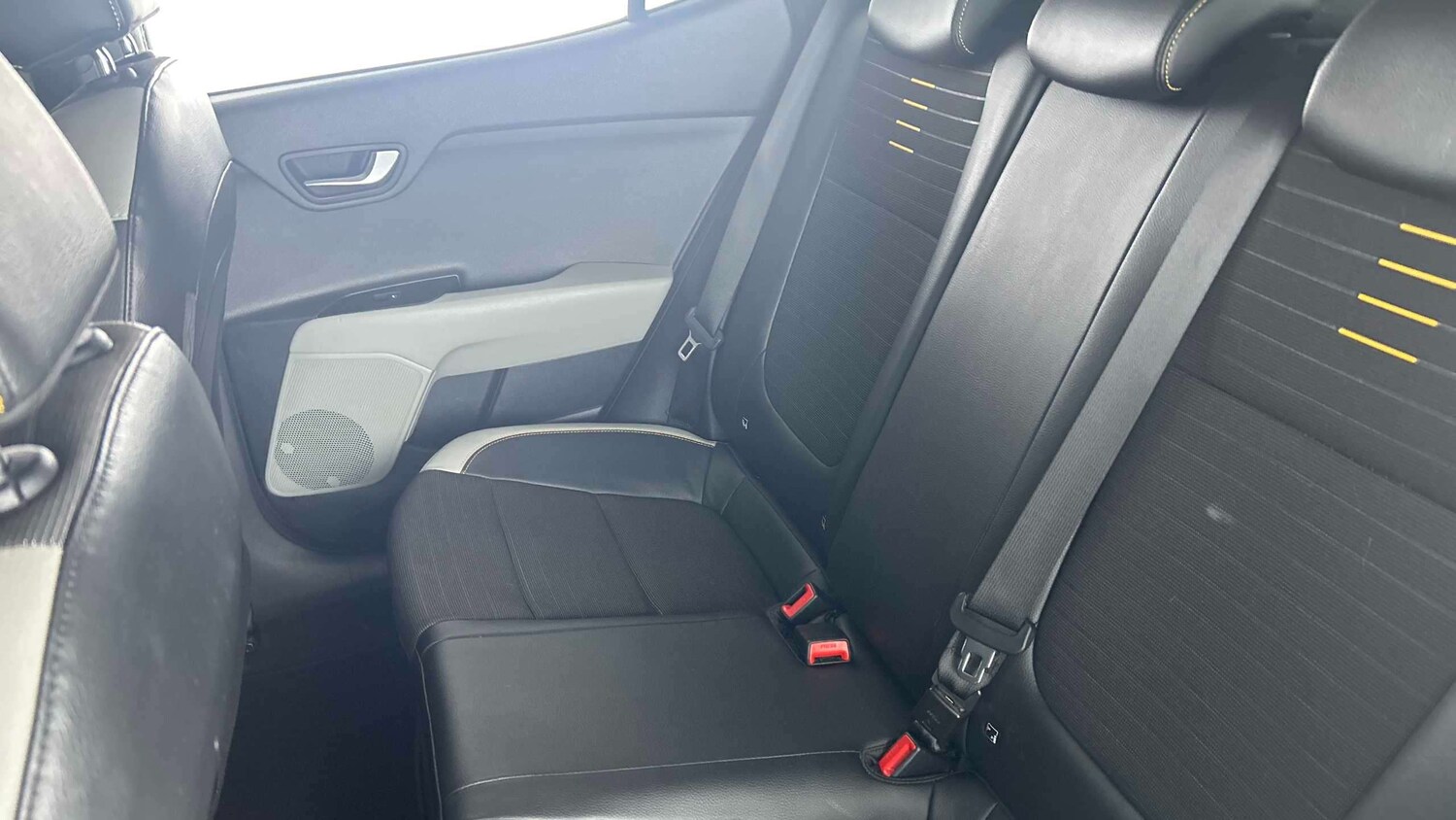 Used Kia Stonic for sale - 77859213: Photo 24