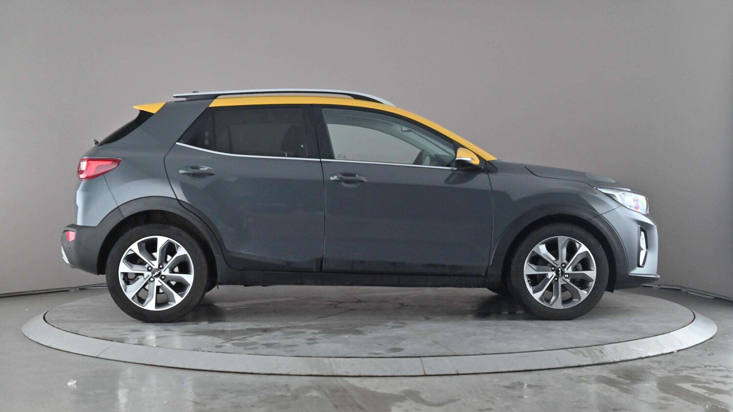 Used Kia Stonic for sale - 77859213: Photo 8