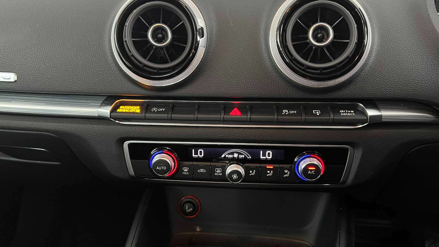 Used Audi A3 2016 for sale - 77857594: Photo 15