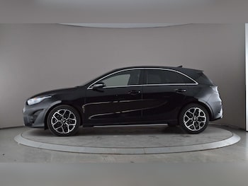 Used Kia Ceed 2025 for sale - 78845230: Photo