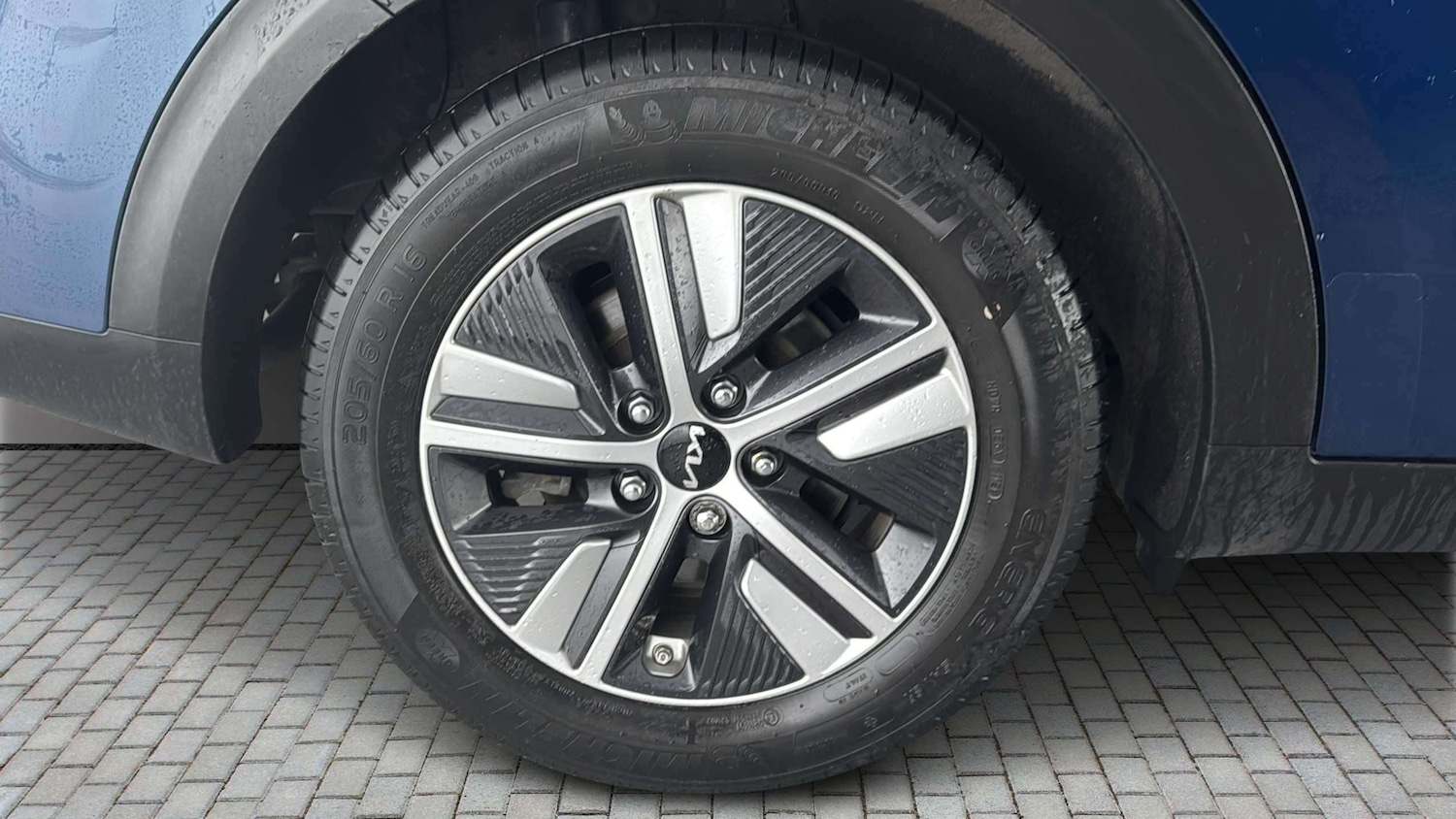 Used Kia Niro for sale - 77859581: Photo 3