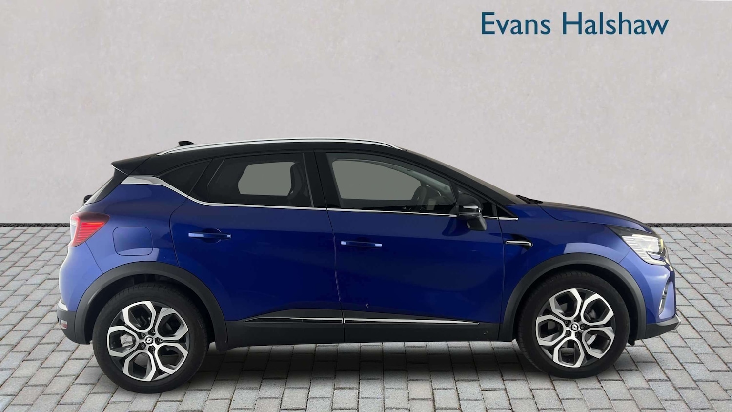 Used Renault Captur 2023 for sale - 77856410: Photo 5