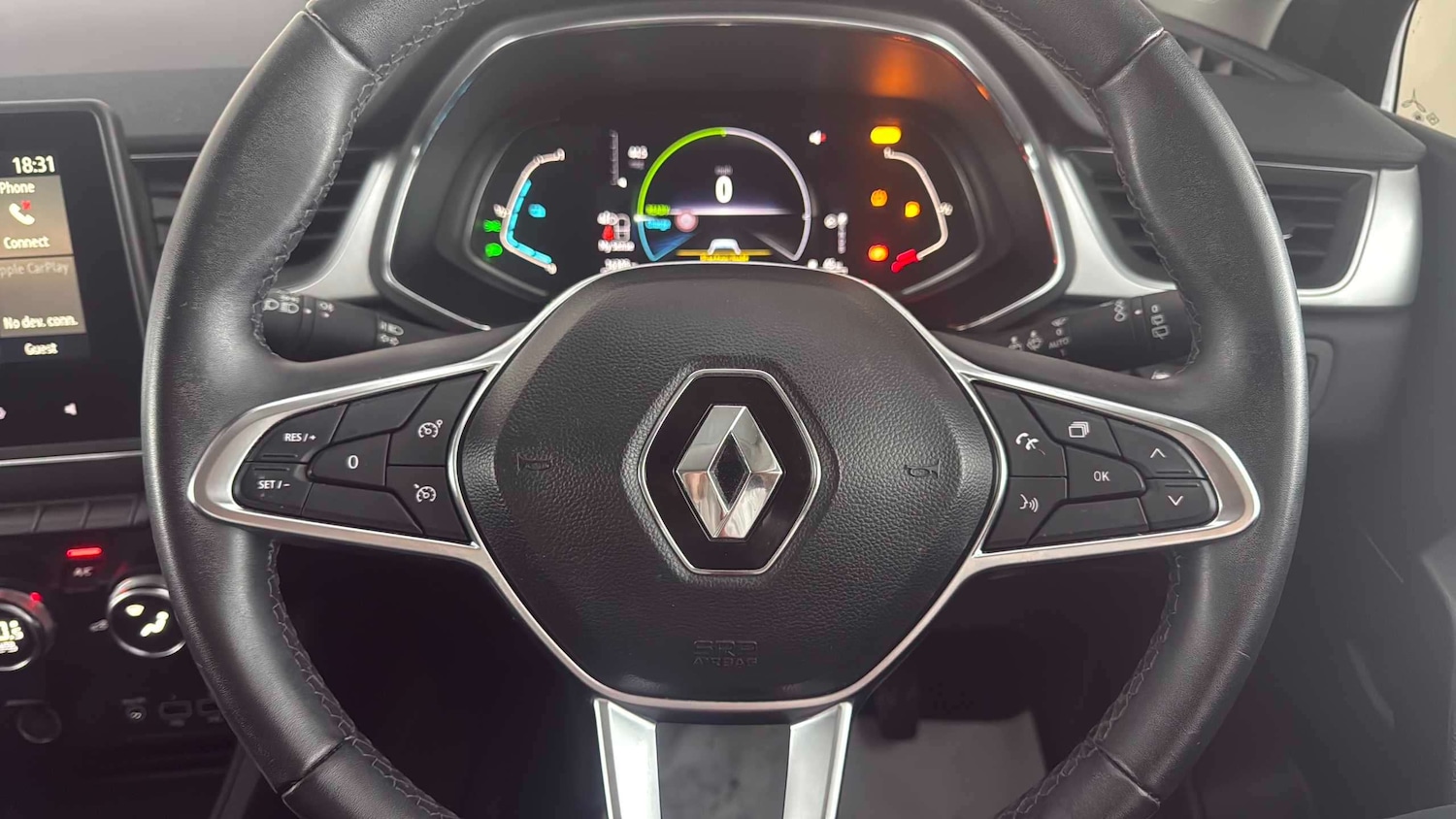 Used Renault Captur for sale - 77861270: Photo 11