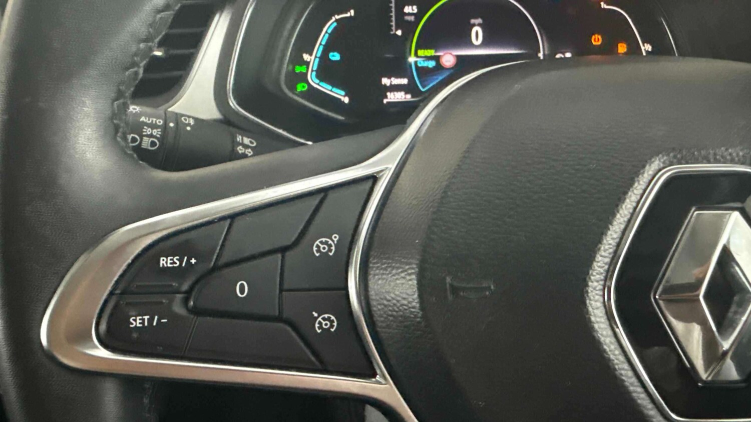 Used Renault Captur for sale - 77861270: Photo 12