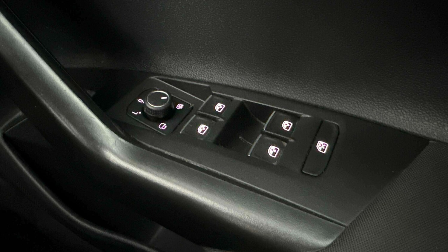 Used Volkswagen Polo for sale - 78104228: Photo 20