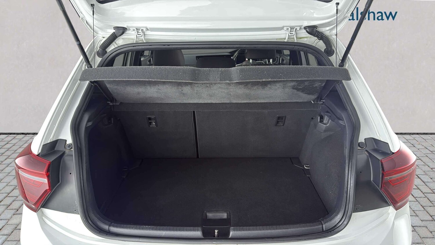 Used Volkswagen Polo for sale - 78104228: Photo 28