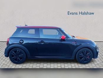 Used MINI Hatch 2022 for sale - 78104932: Photo