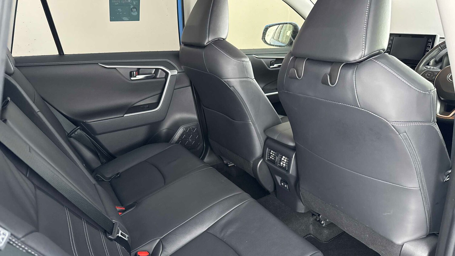 Used Toyota RAV4 2022 for sale - 77856469: Photo 15