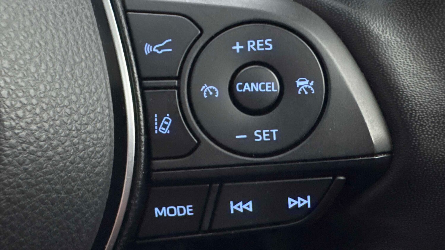 Used Toyota RAV4 2022 for sale - 77856469: Photo 27