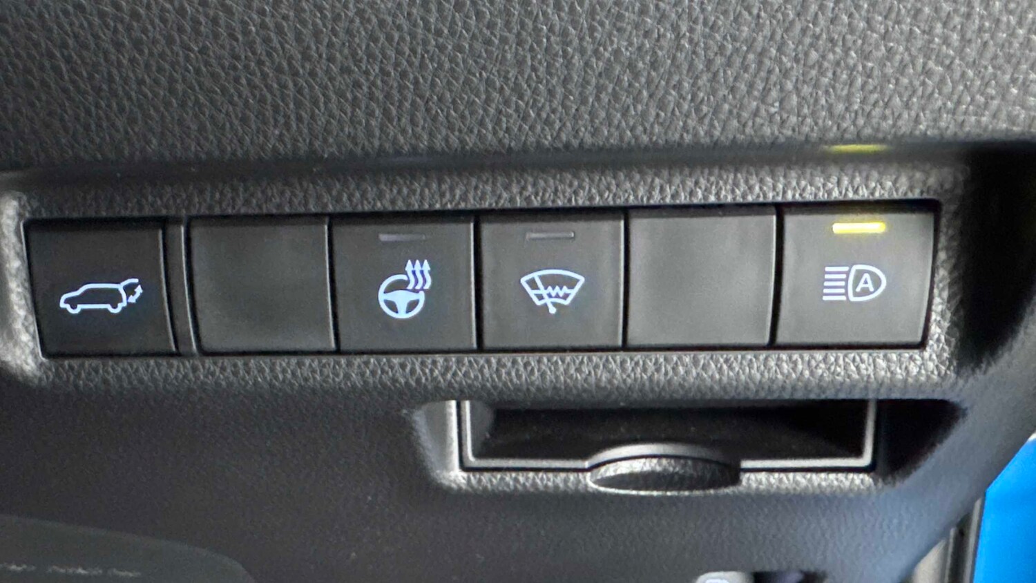 Used Toyota RAV4 2022 for sale - 77856469: Photo 28