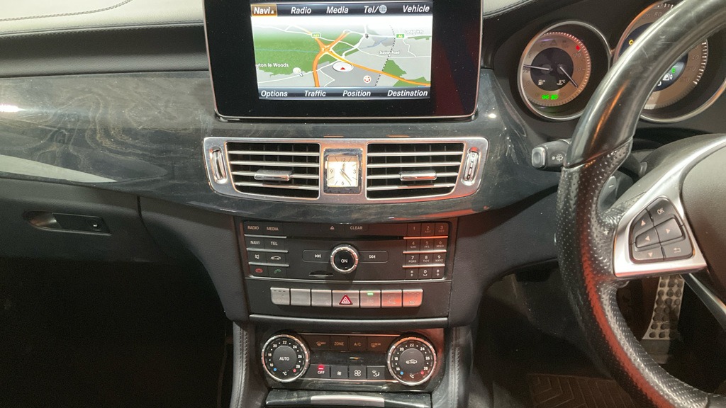 Used Mercedes-Benz CLS 2015 for sale - 76161601: Photo 3