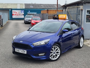 Used Ford Focus 2017 for sale - 75343041: Photo