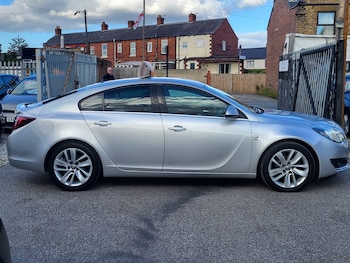 Used Vauxhall Insignia 2015 for sale - 76037574: Photo