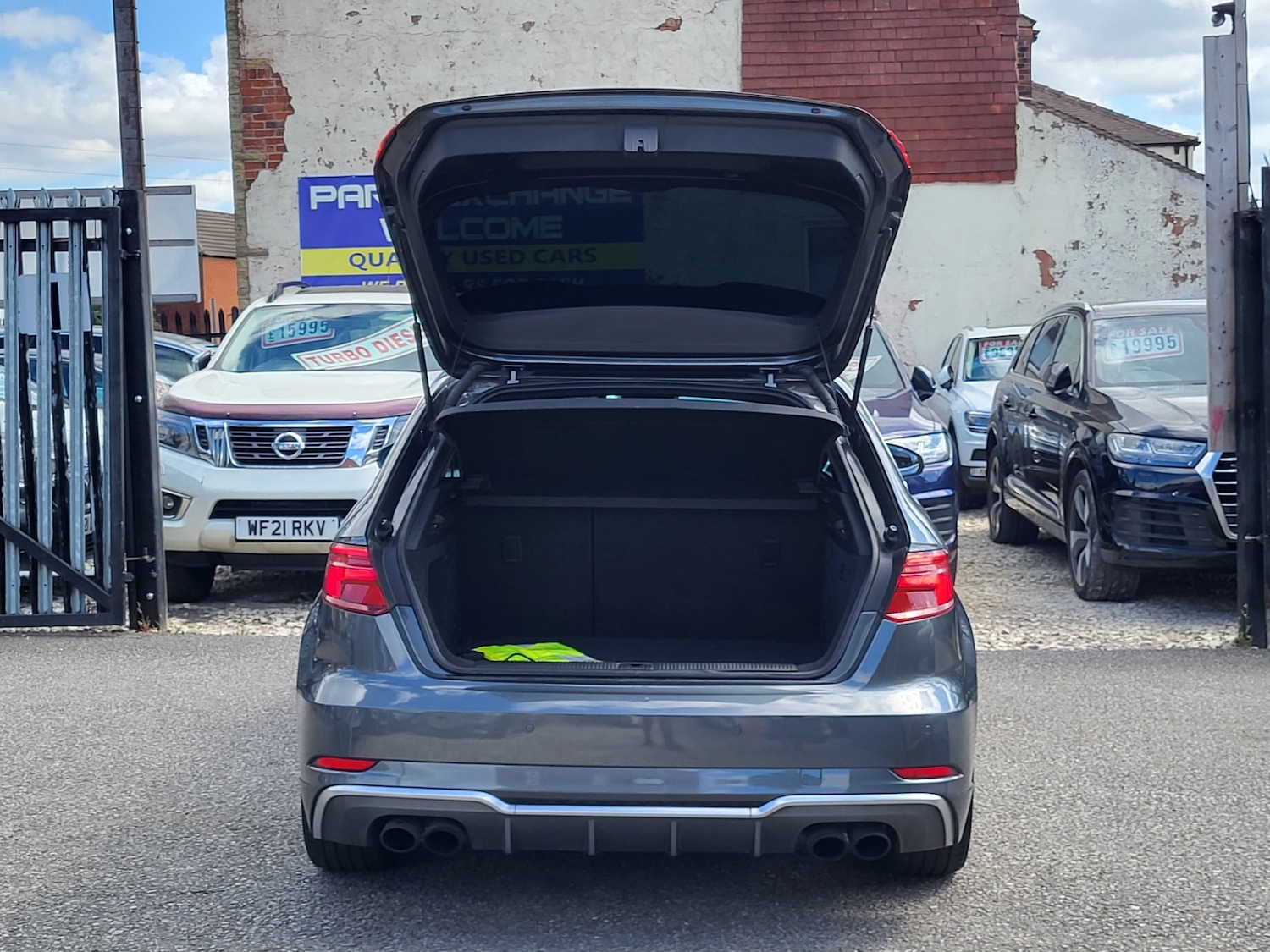 Vehicle 28