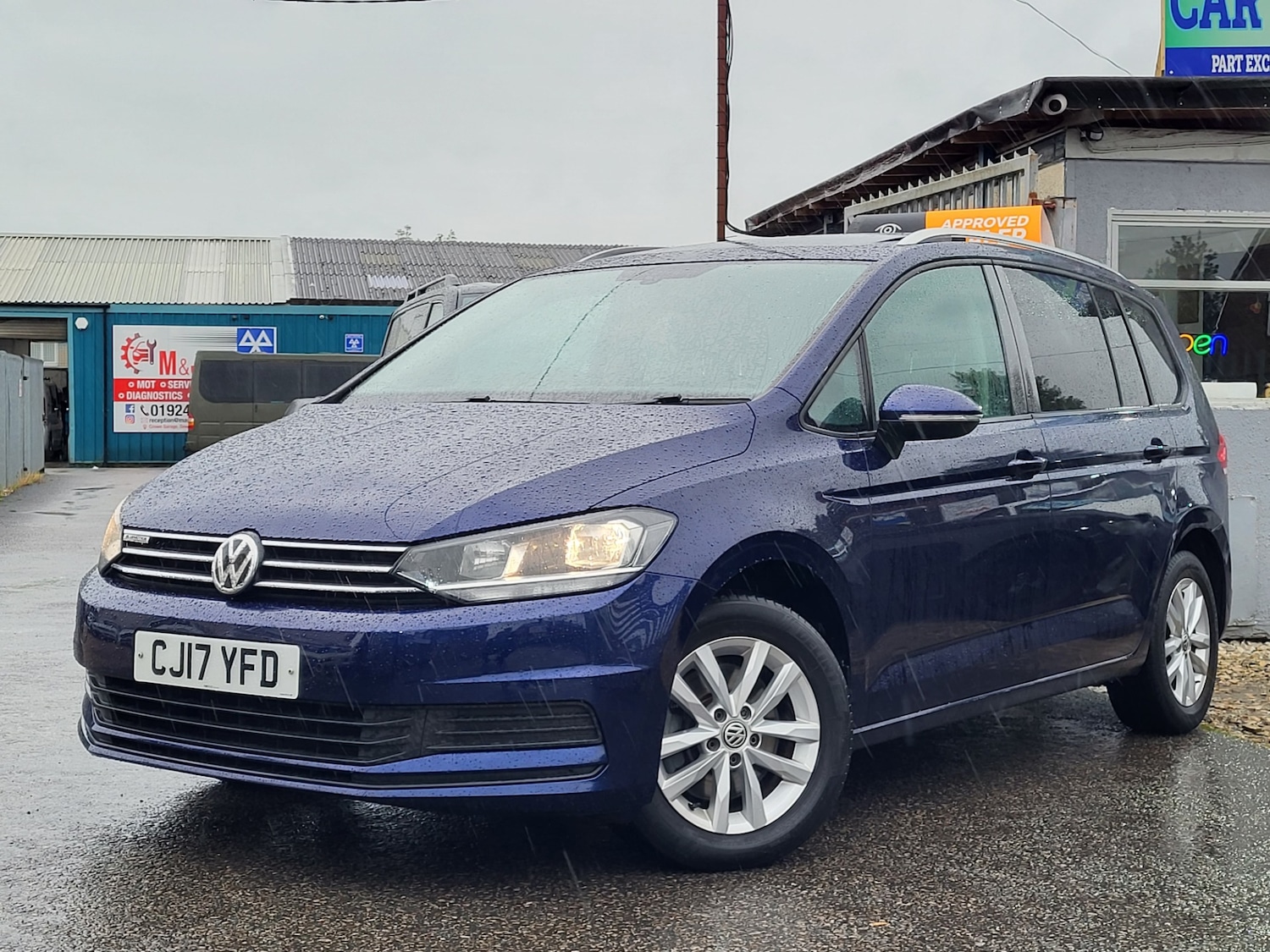 Used Volkswagen Touran 2017 for sale - 76159463: Photo 16