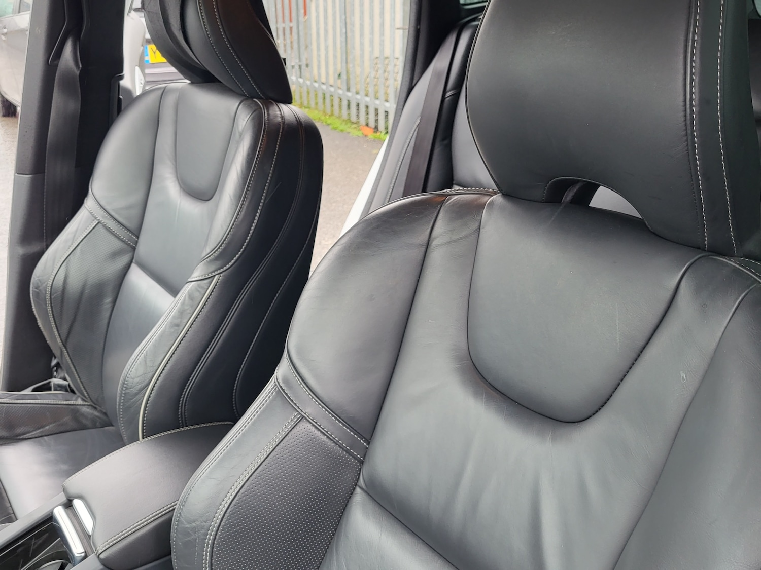 Used Volvo XC60 2015 for sale - 76026763: Photo 20