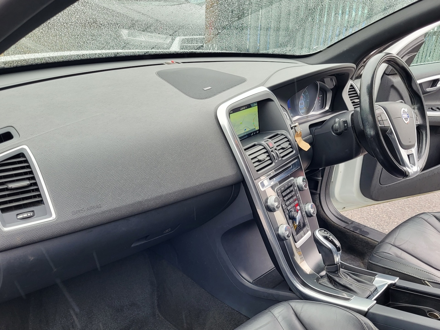 Used Volvo XC60 2015 for sale - 76026763: Photo 8