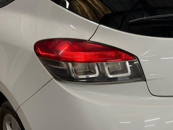 Used Renault Megane 2010 for sale - 79657824: Photo