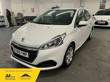 Used Peugeot 208 2016 for sale - 76585558: Photo