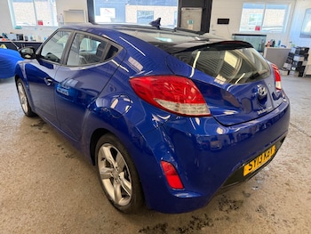 Used Hyundai Veloster 2013 for sale - 79168582: Photo