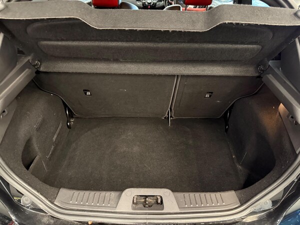 Used Ford Fiesta 2015 for sale - 76026540: Photo 30