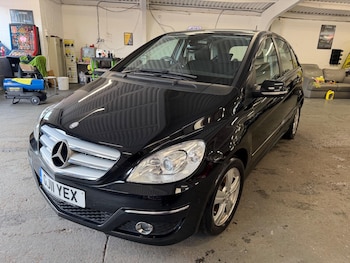 Used Mercedes-Benz B Class 2011 for sale - 77612298: Photo