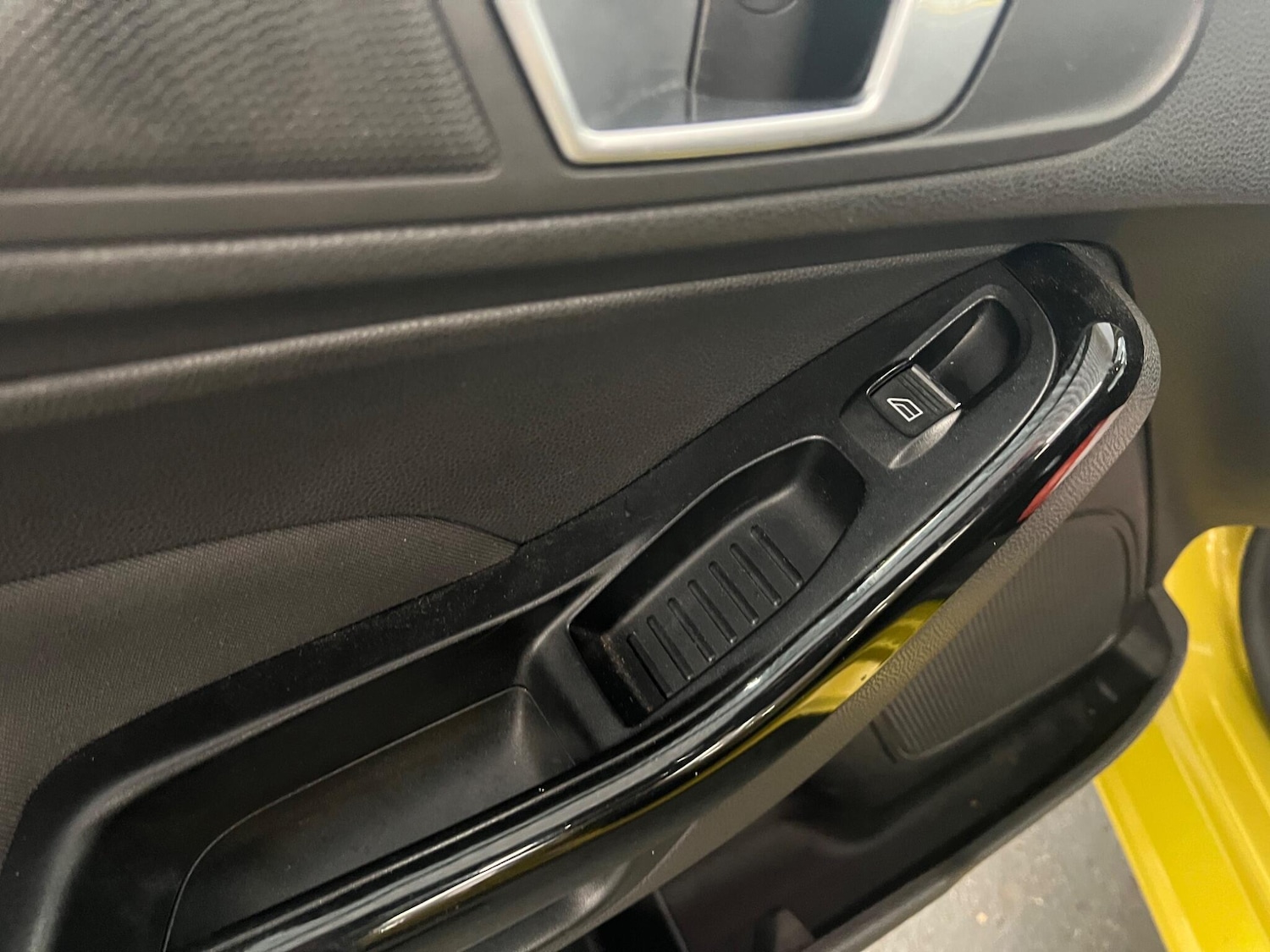 Used Ford Fiesta 2013 for sale - 76424298: Photo 17