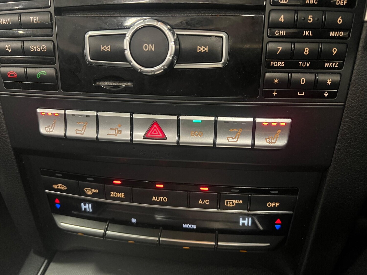 Used Mercedes-Benz E Class 2014 for sale - 77229530: Photo 23