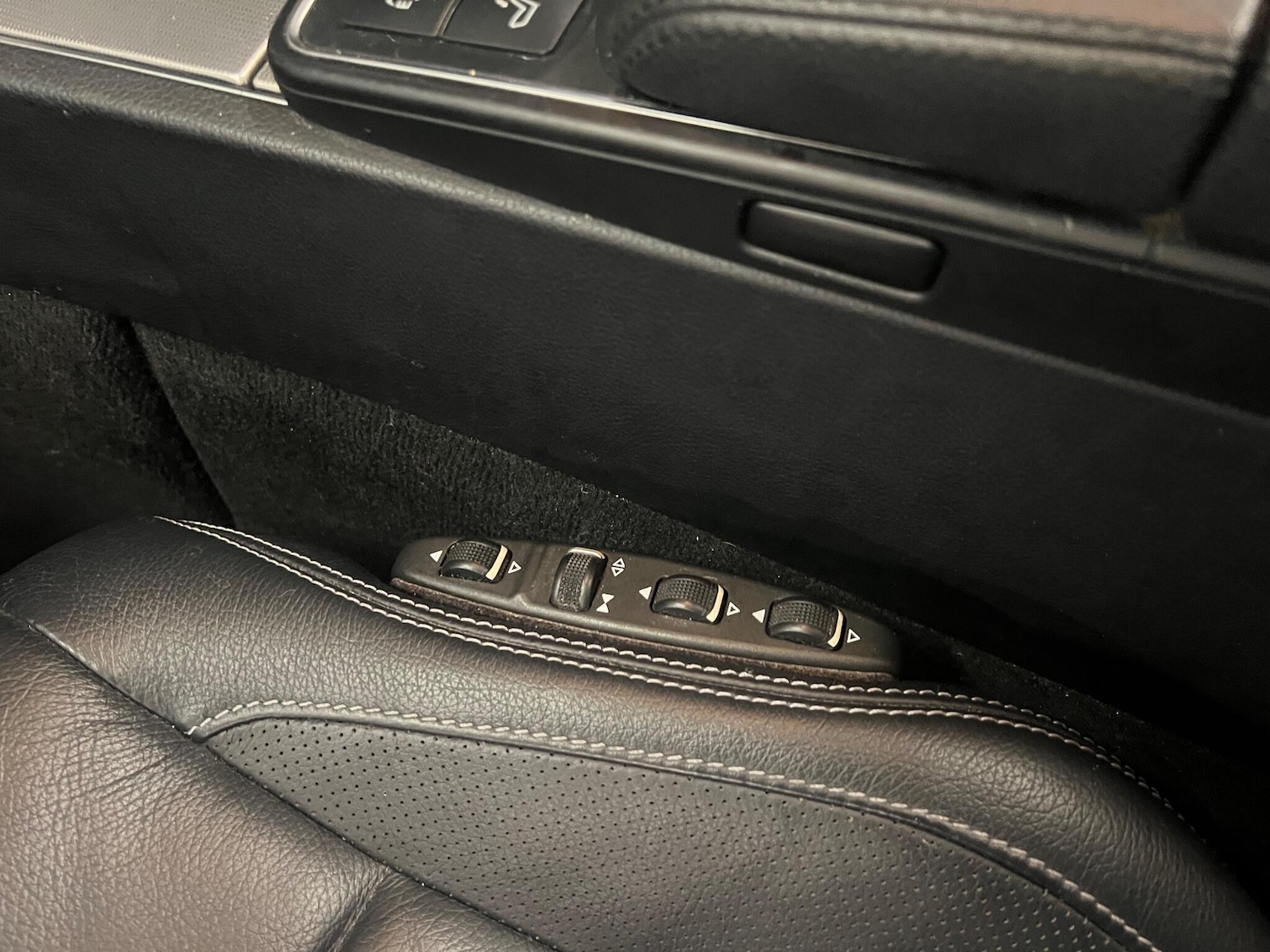 Used Mercedes-Benz E Class 2014 for sale - 77229530: Photo 36