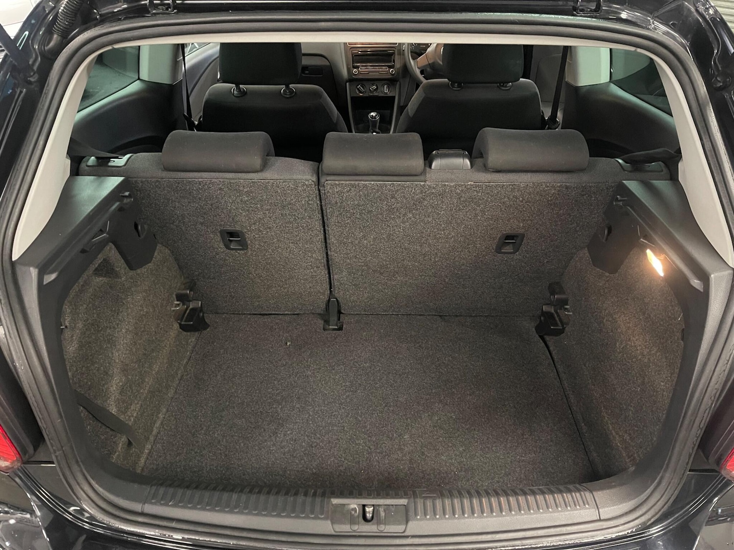 Used Volkswagen Polo 2013 for sale - 77229535: Photo 31