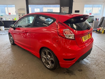 Used Ford Fiesta 2015 for sale - 78822902: Photo