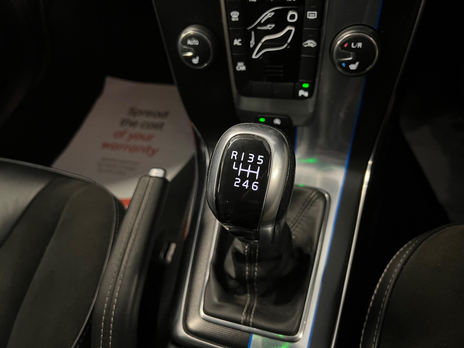 Used Volvo V40 2015 for sale - 76997779: Photo 10