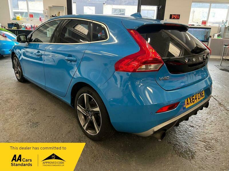 Used Volvo V40 2015 for sale - 76997779: Photo 4