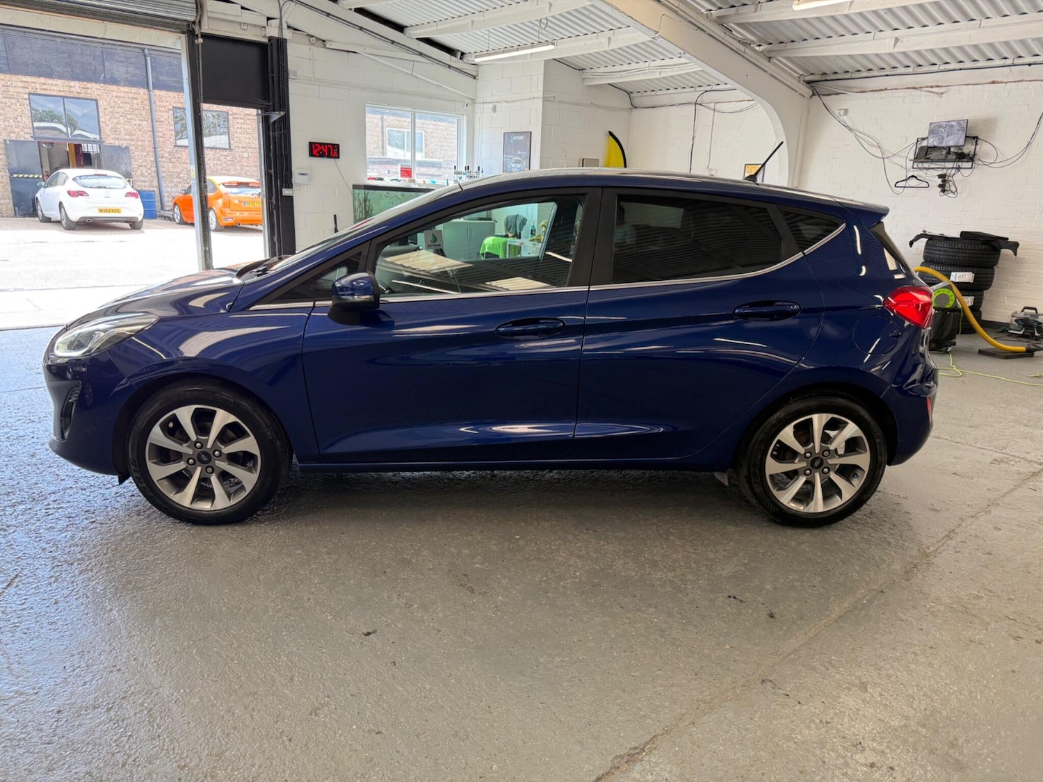 Vehicle 5