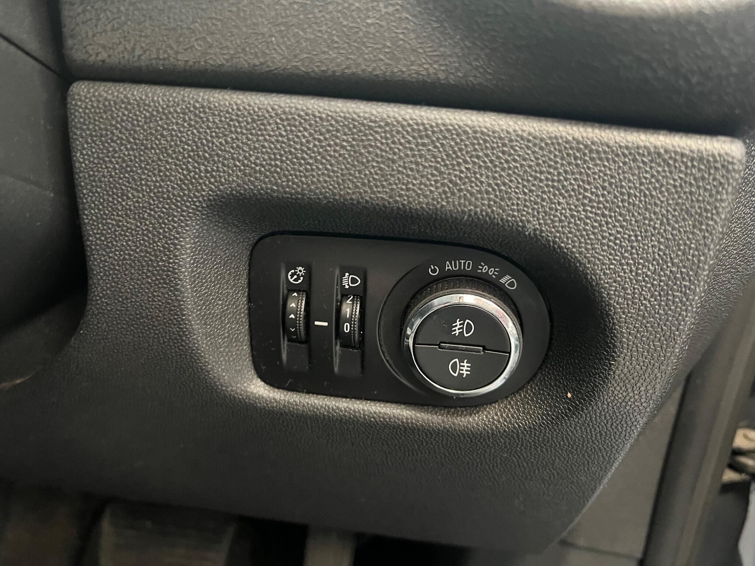 Used Vauxhall Corsa 2013 for sale - 76371239: Photo 13