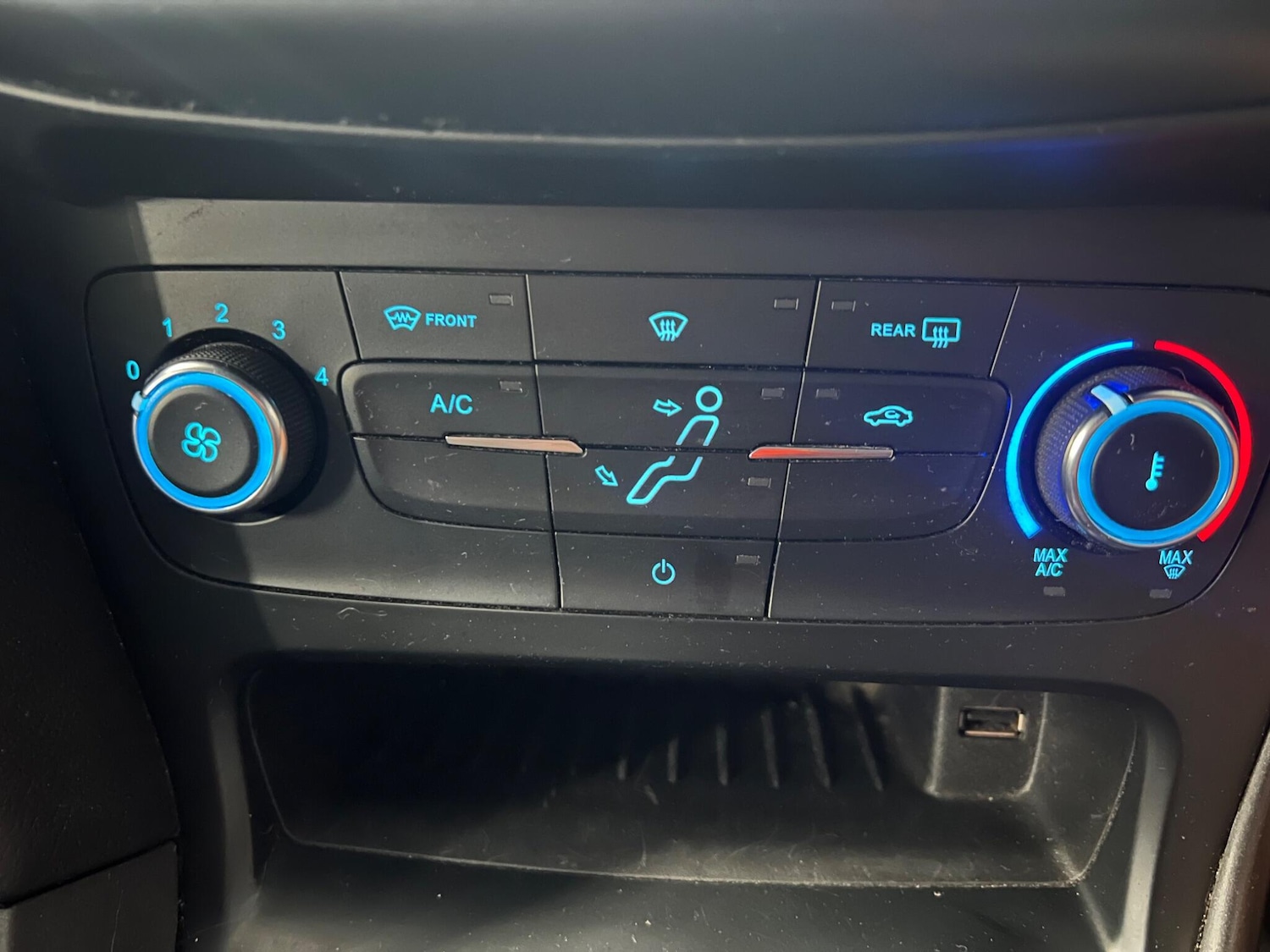 Used Ford Focus 2017 for sale - 76592385: Photo 18