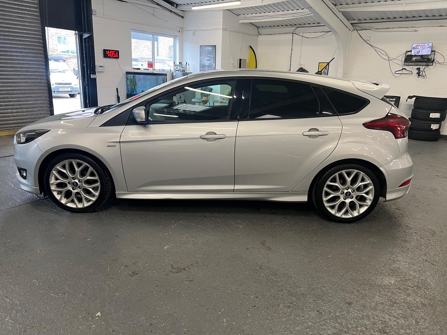 Used Ford Focus 2017 for sale - 76592385: Photo 5