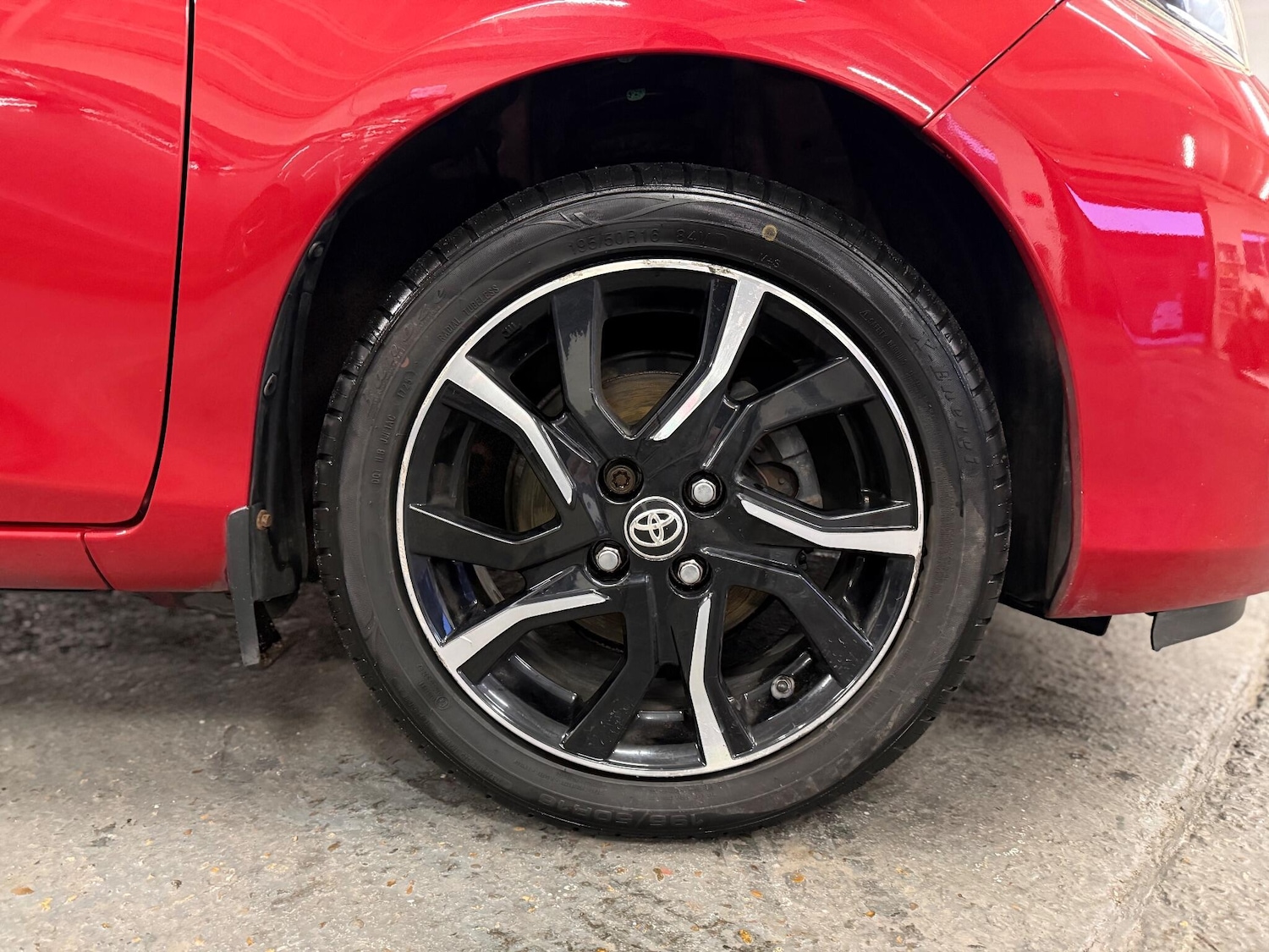 Used Toyota Yaris 2016 for sale - 77108855: Photo 11