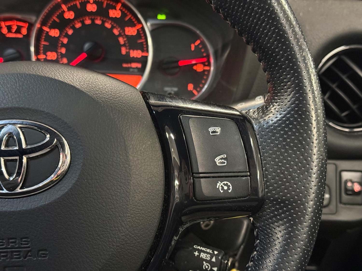 Used Toyota Yaris 2016 for sale - 77108855: Photo 22