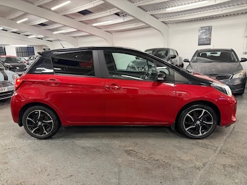 Used Toyota Yaris 2016 for sale - 77108855: Photo