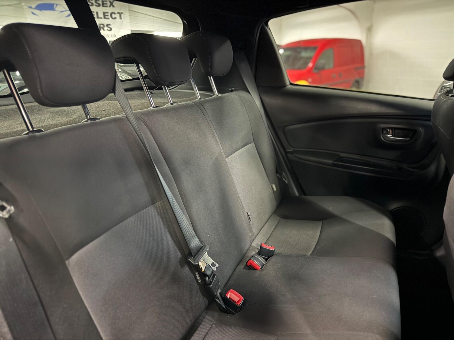 Used Toyota Yaris 2016 for sale - 77108855: Photo 30