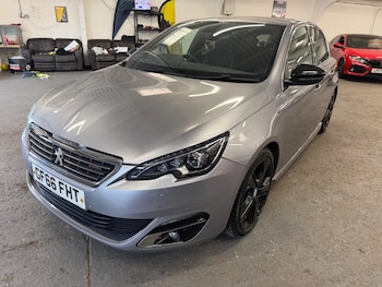 Used Peugeot 308 2016 for sale - 79279890: Photo