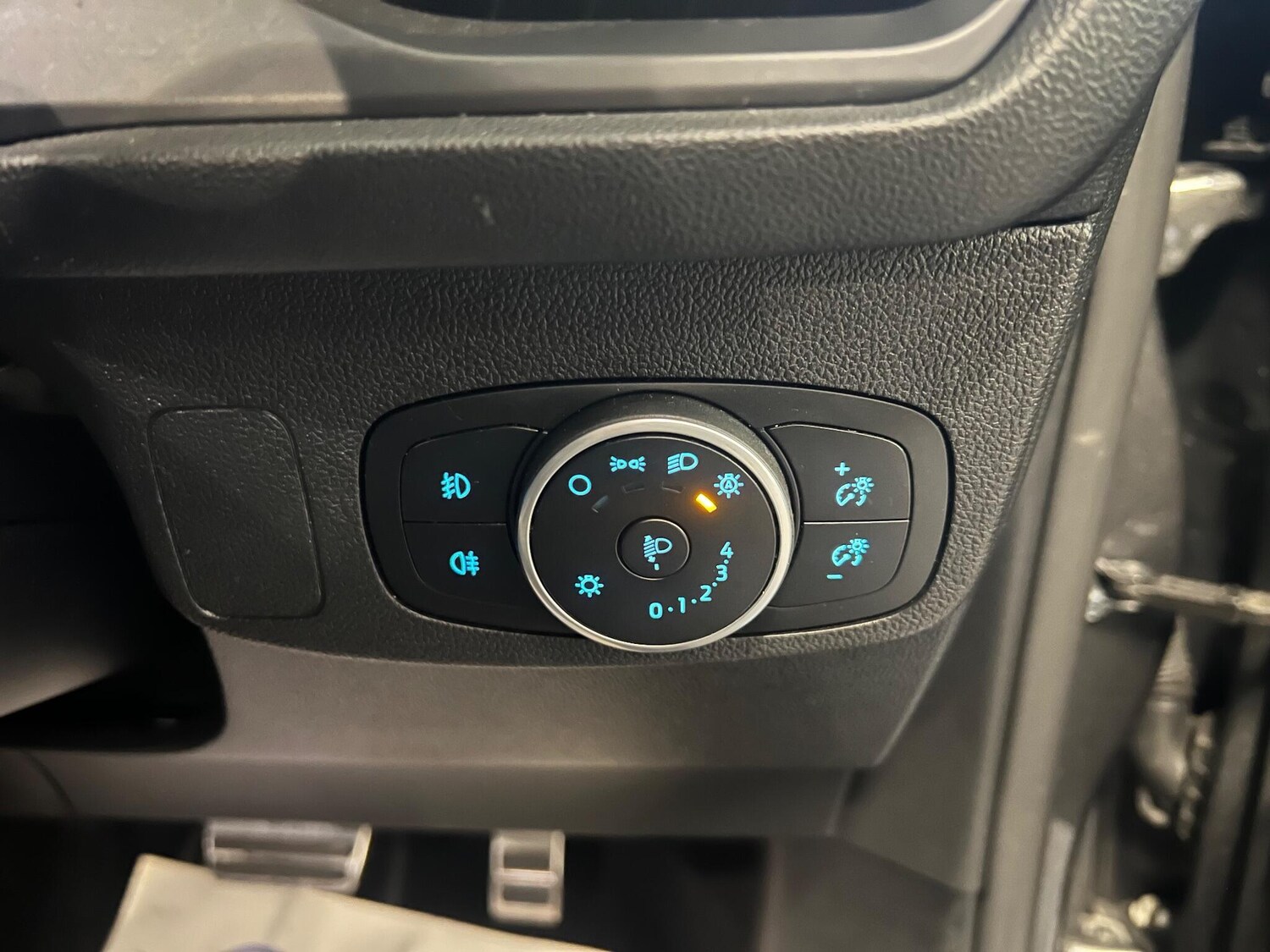 Used Ford Focus 2021 for sale - 76952441: Photo 14