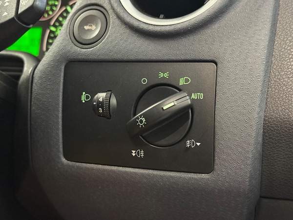 Used Ford Fusion 2006 for sale - 76084094: Photo 24