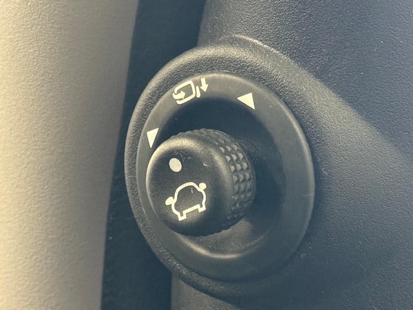 Used Ford Fusion 2006 for sale - 76084094: Photo 26